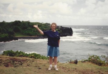 Obituario de Lonie Mae Holcombe