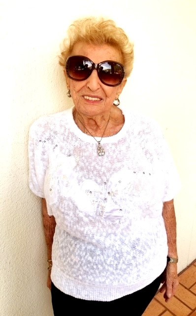 Obituary of Stella Schneider