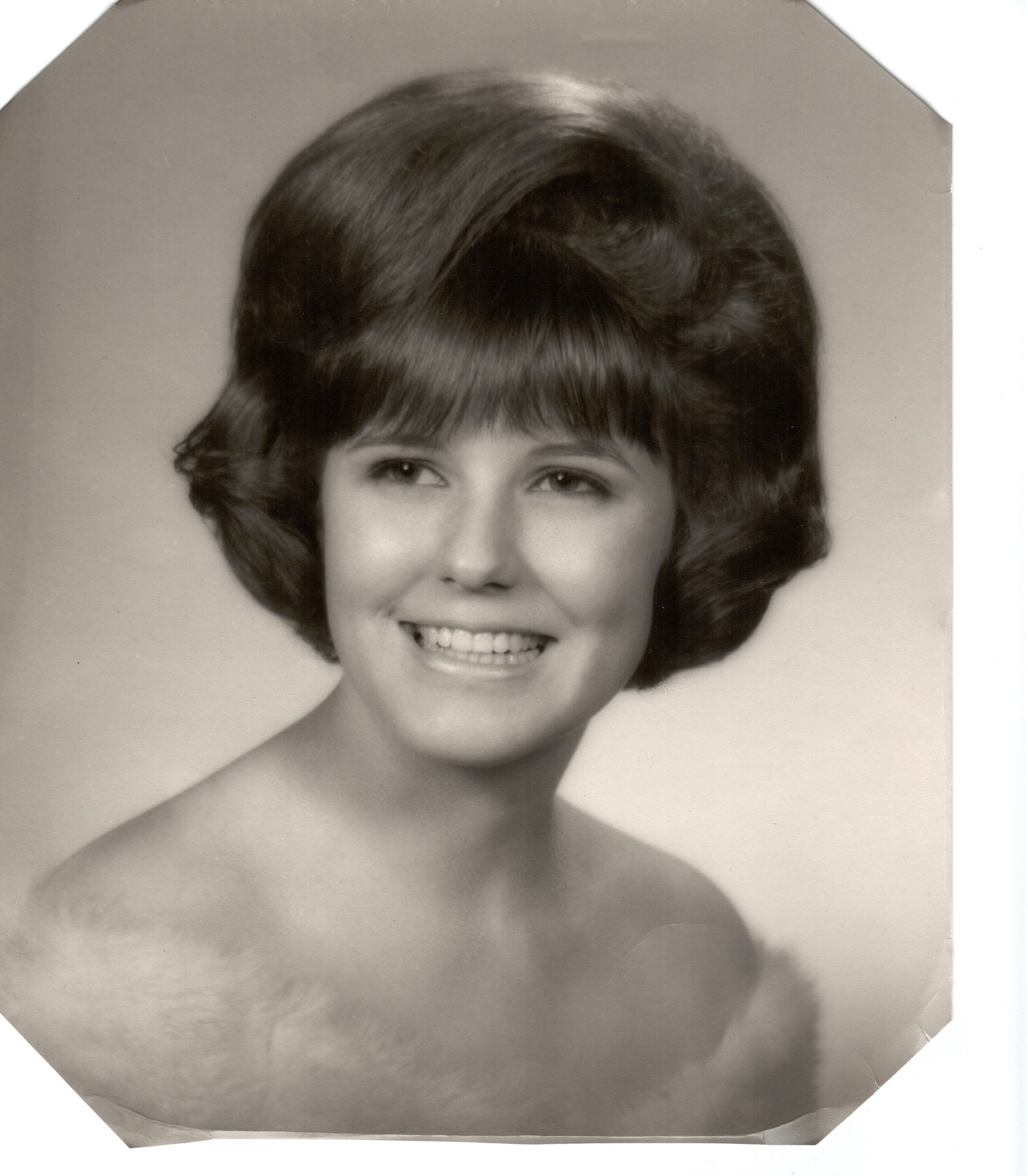 Obituary of Mary "Kathy" Kathleen Benton-Villasenor