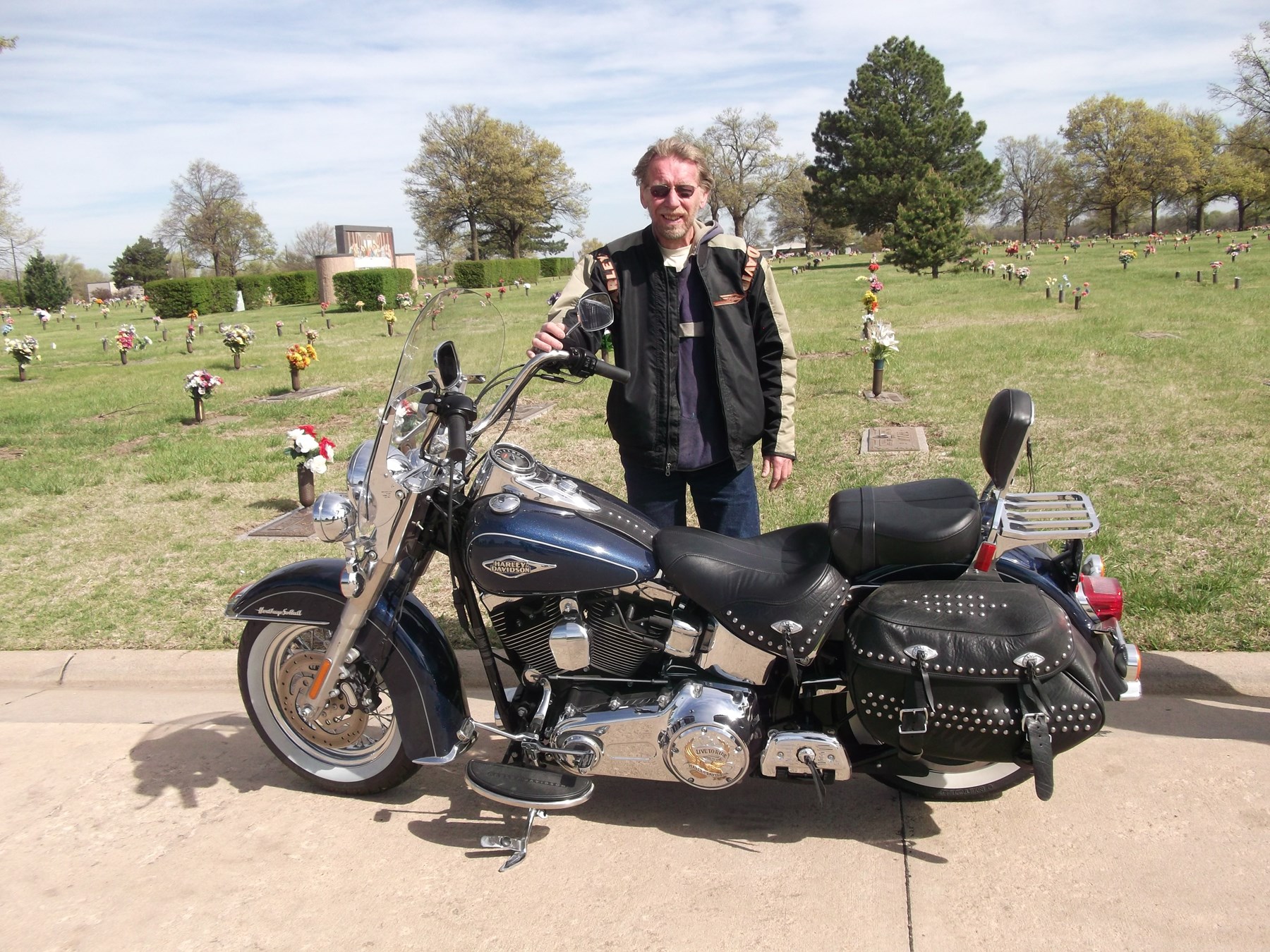 Obituary of Virgil Ray Strawder