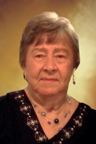 Obituary of Betty Lou Crocker Pope