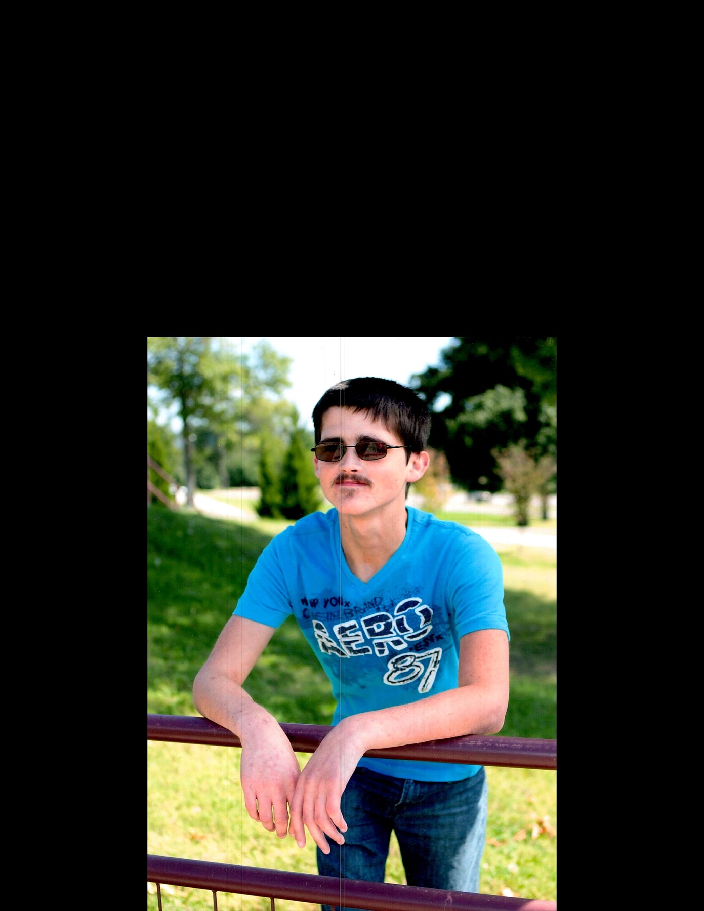 Obituary of Robert "Wheezy" Edward Davis