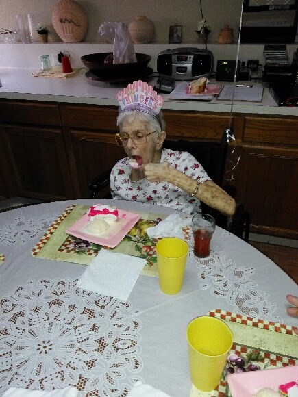 Obituary of Gertrude E. Vaughan Mole