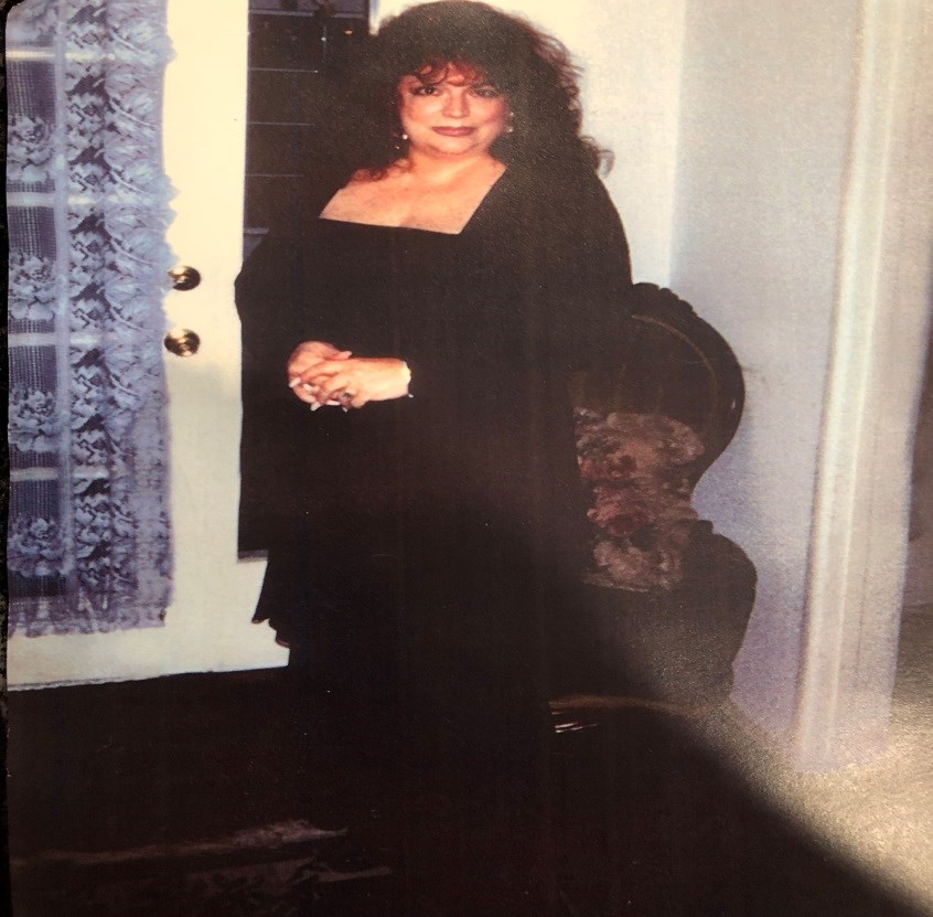 Obituary of Wendy Lu Hall