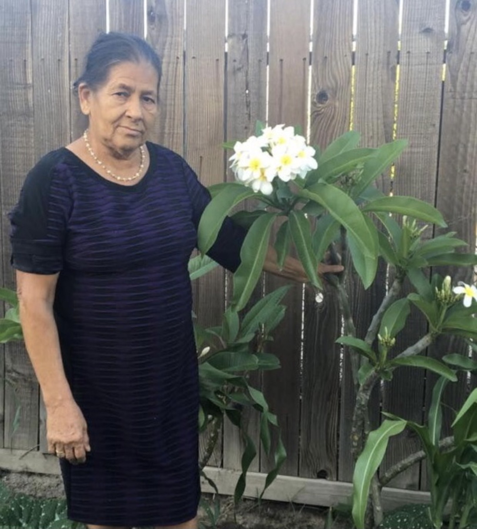 Obituary of Maria Banuelos Flores