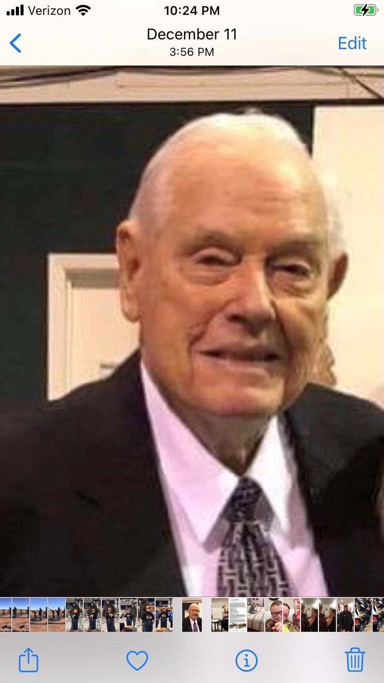 Obituary of Hoyt Gene Russell