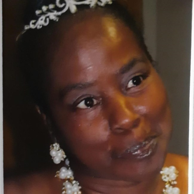 Obituary of Cynthia Loraine Poole-Huggins