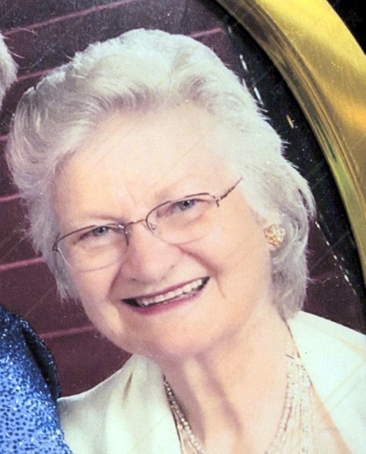 Obituario de Louise Edna Davis