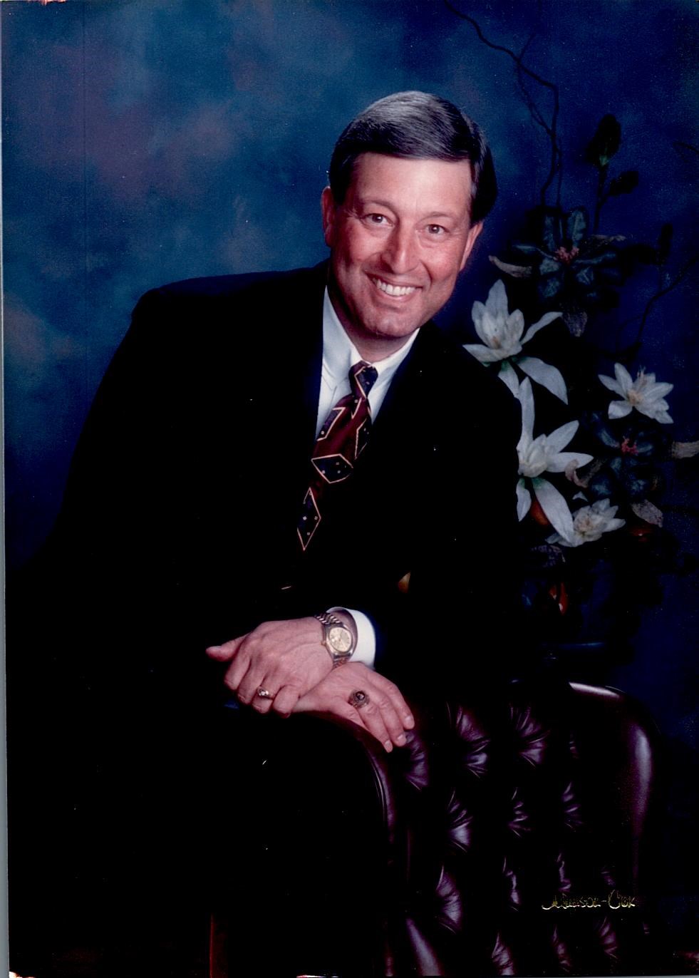 Obituario de Roger Fravel Ray