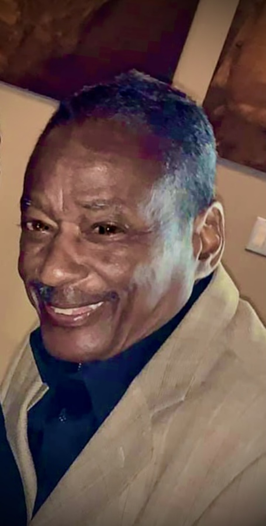 Avis de décès de Charlie James