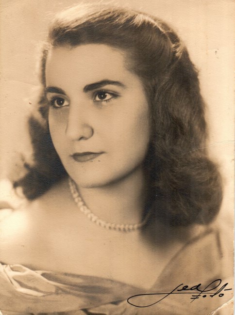 Obituary of Angela Esther Rodriguez