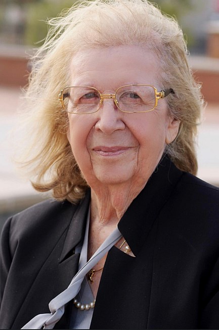 Avis de décès de Evelyn Virginia Malone