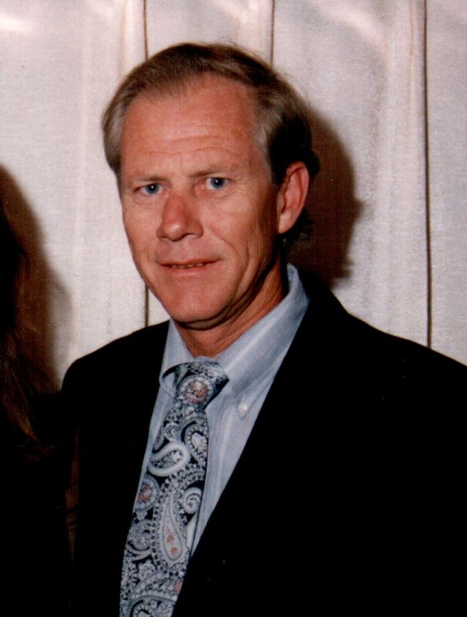 Obituary of John Knowles Jr.