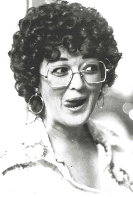 Obituary of Dorothy "Dotti" Joan Seeland