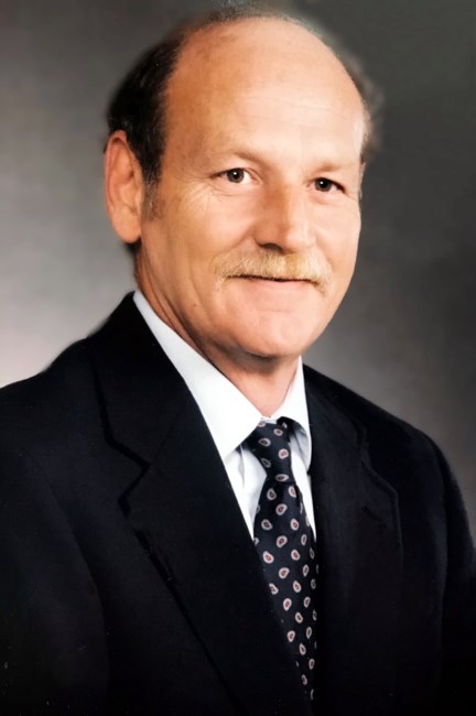 Obituario de Howard C. McAllister