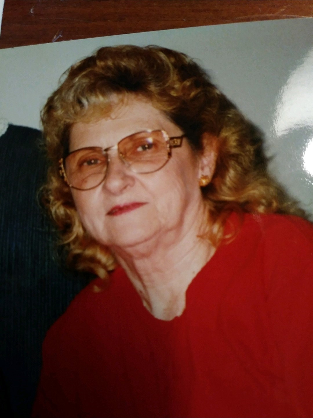 Obituary of Betty Suggs Davenport