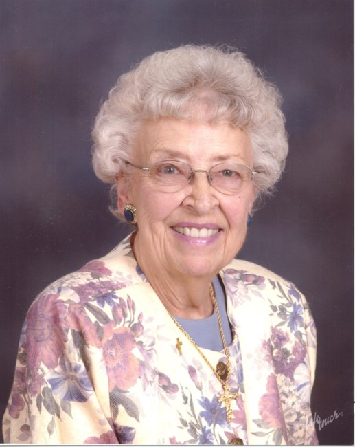 Obituary of Mary Lou White Cadzow