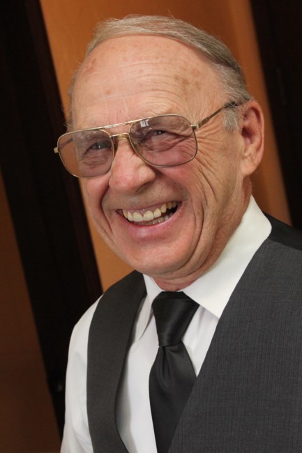 Obituary of Mr.  Kenneth Frederick Ott