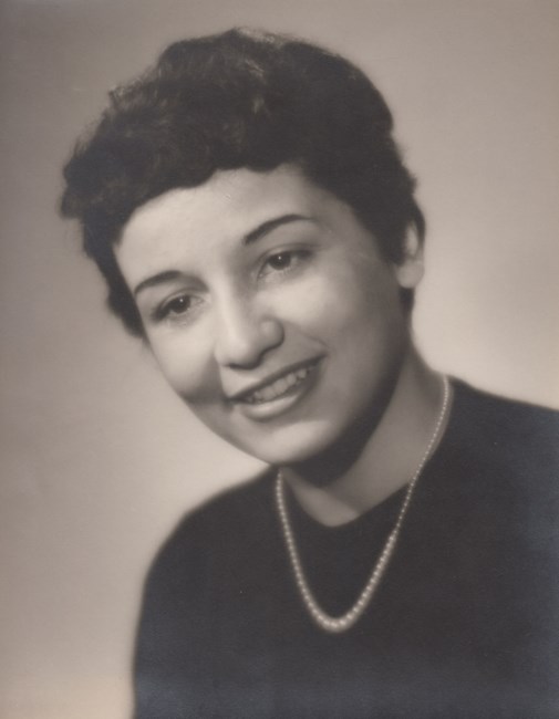 Obituary of Gloria M Smith