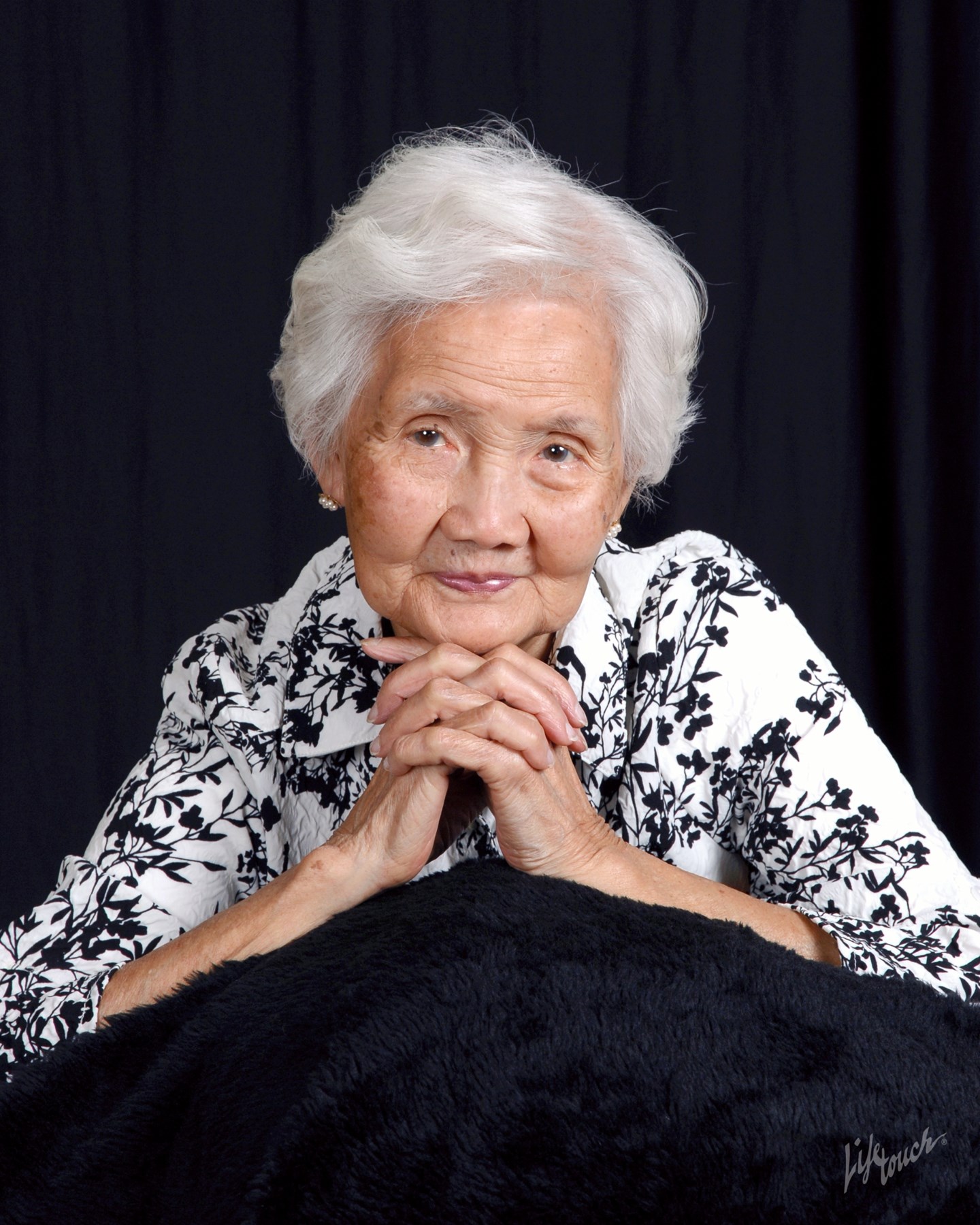 Obituary of Encarnacion Buna