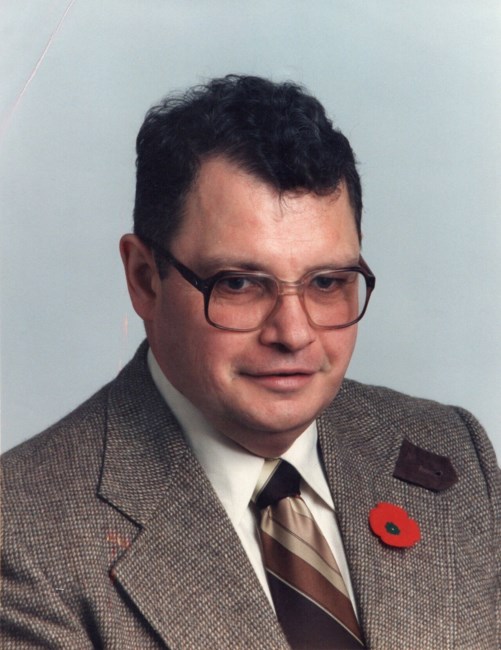 Obituary of Lloyd Earl Harry McCarrell