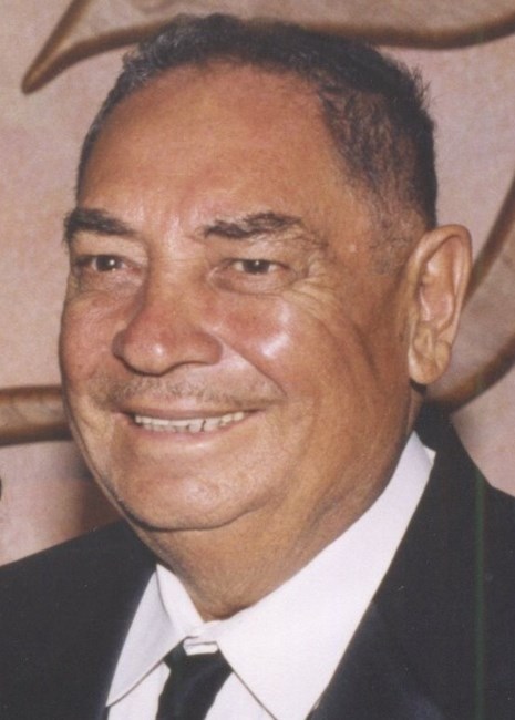 Obituario de Luis Q. Claustro