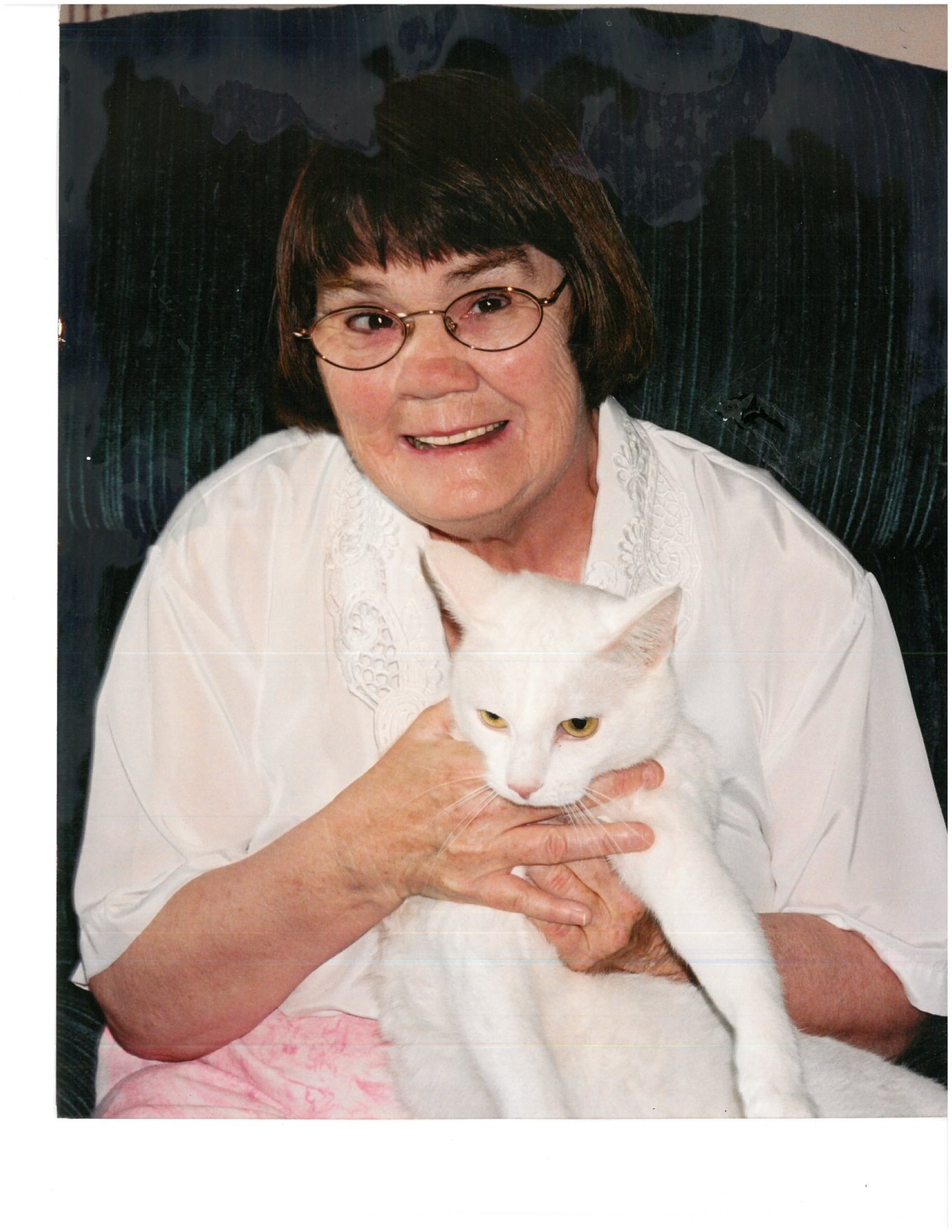 Obituary of June Eva Sutherland