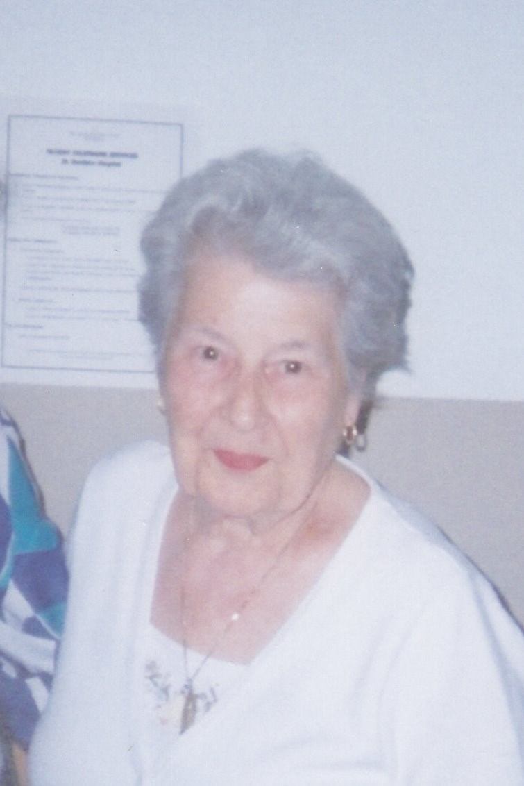 Obituary of Yvette Aurore Hay