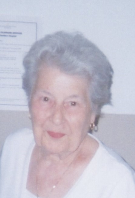 Obituary of Yvette Aurore Hay