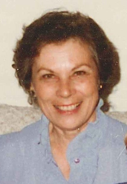 Obituary of Marian E Thompson Thomas