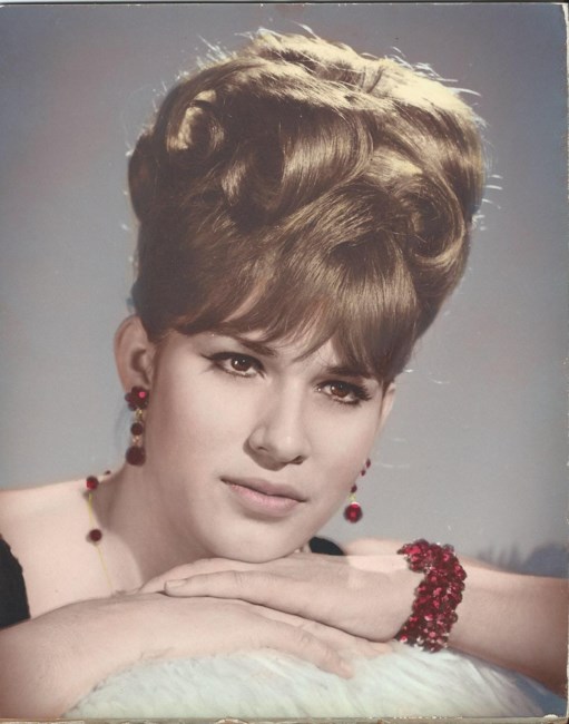 Obituary of Maria Cruz Madrigal