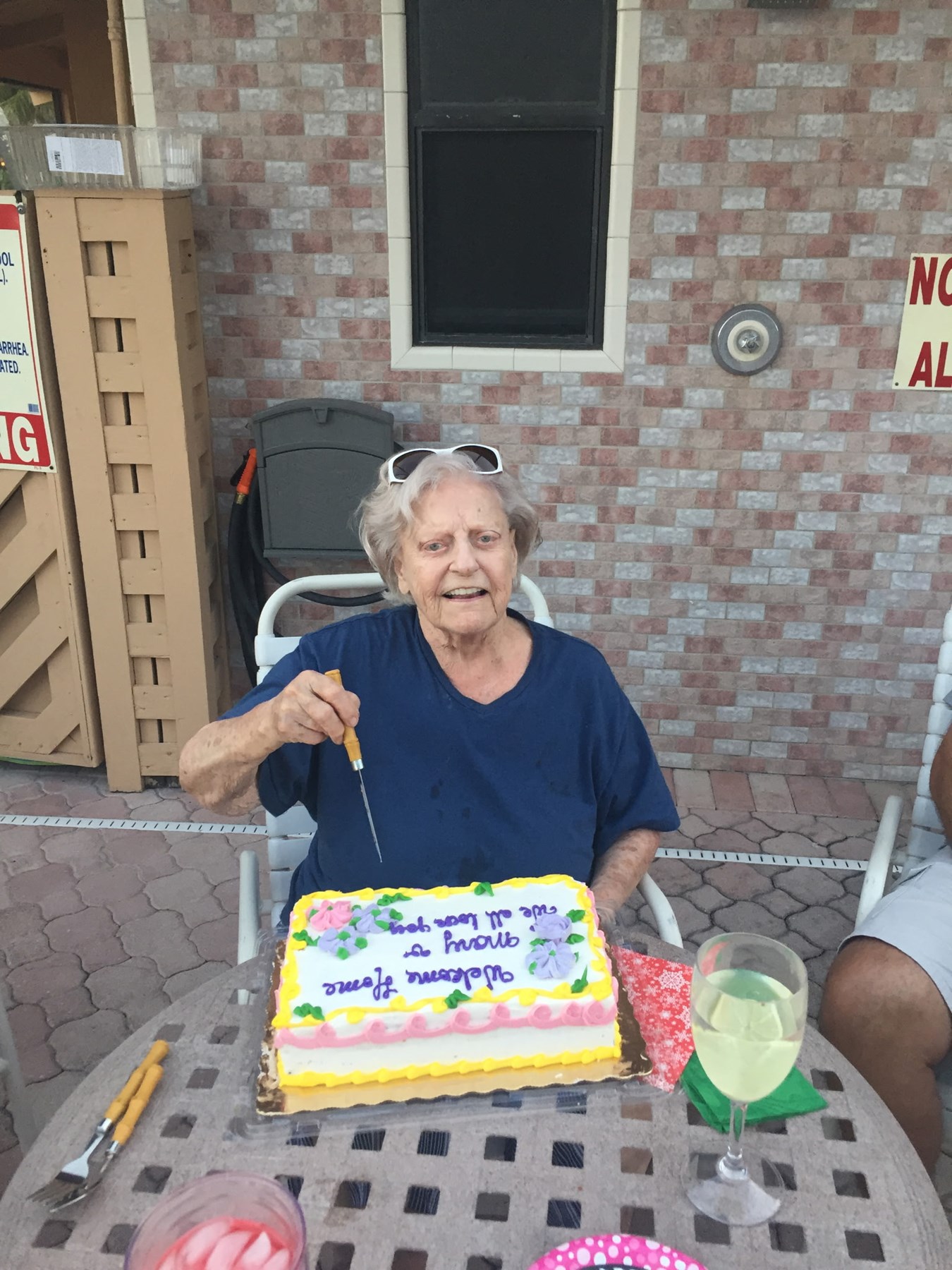 Obituary of Mary "Violet" Clark