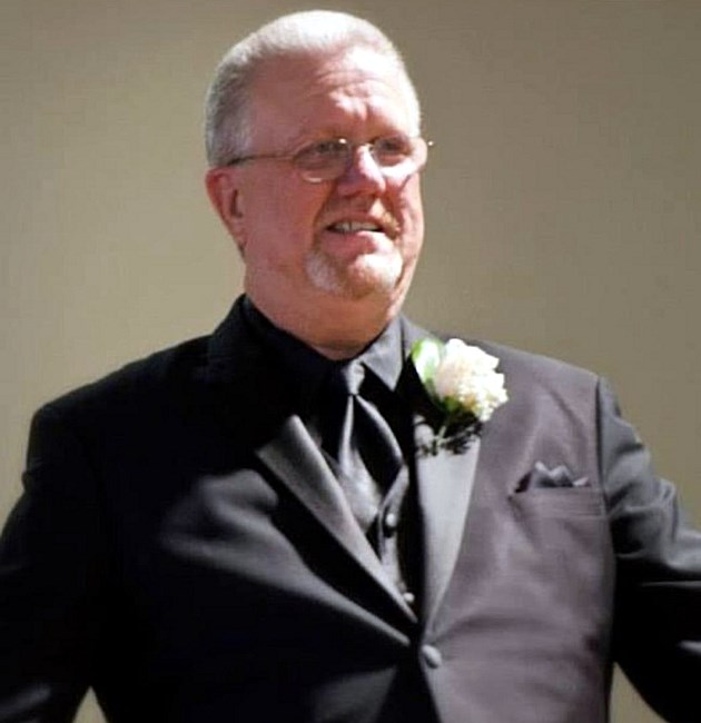 Obituary of Kevin Mackenzie Wood