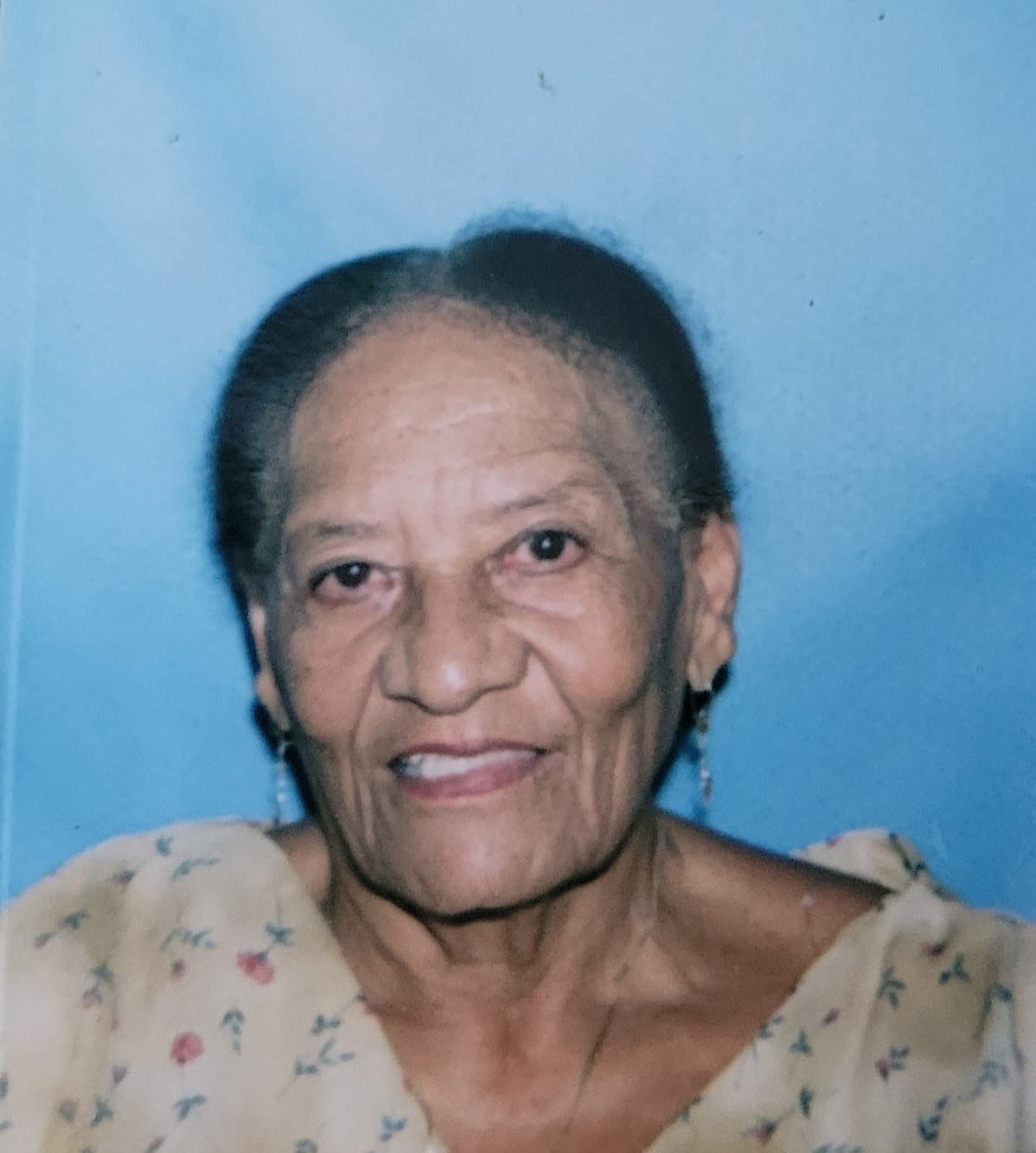 Obituary of Dolores Calderón Marrero