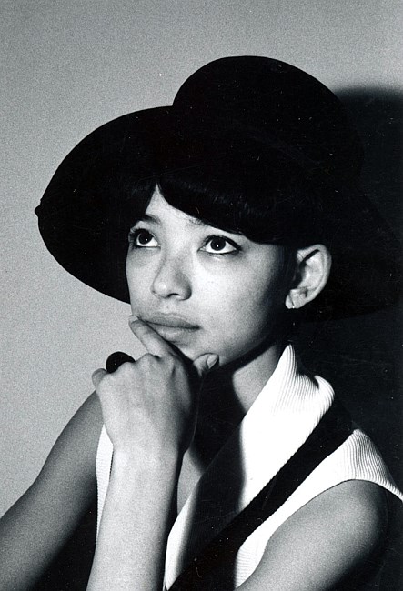 Obituary of Gee Lun White