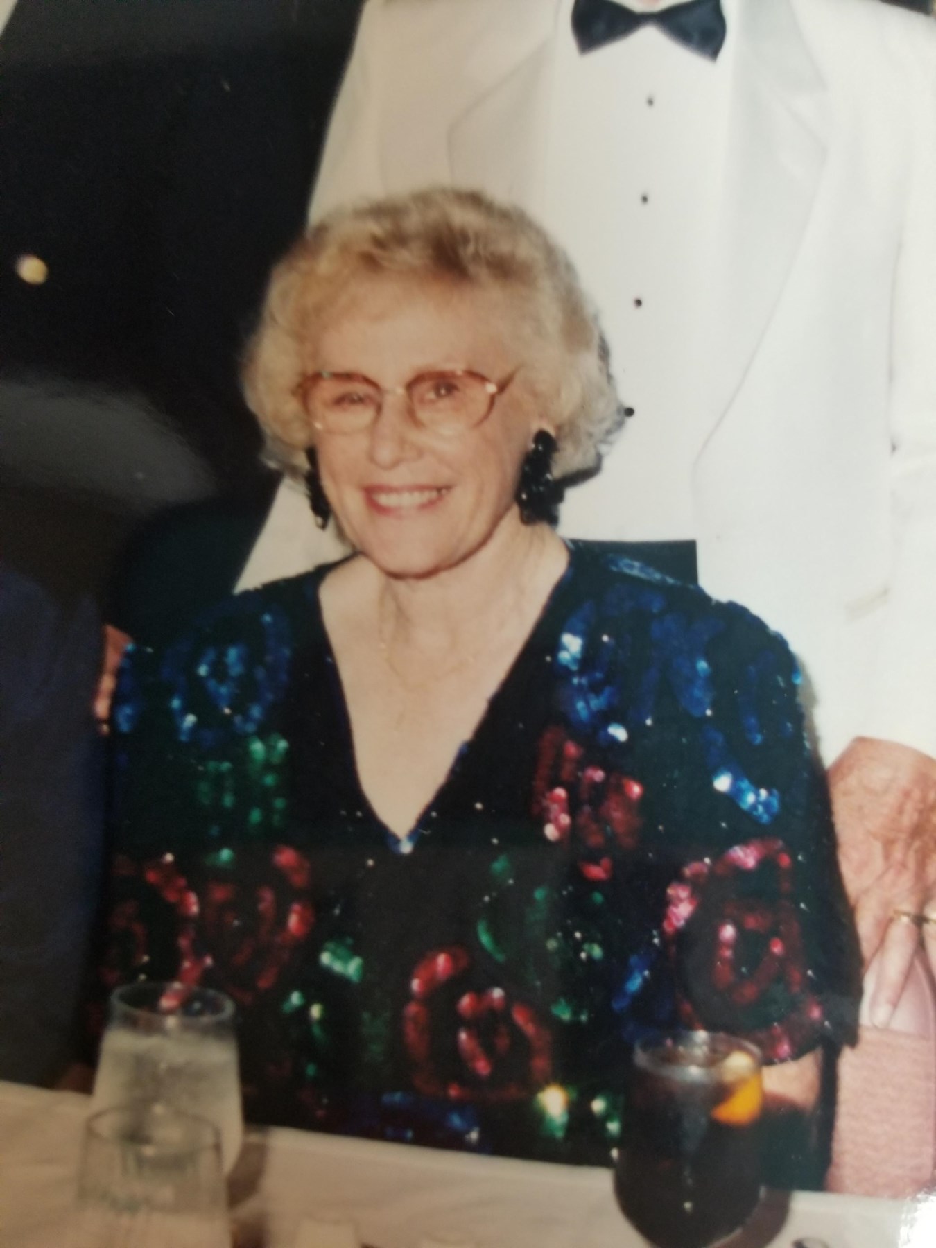 Avis de décès de Nora Elizabeth Carson