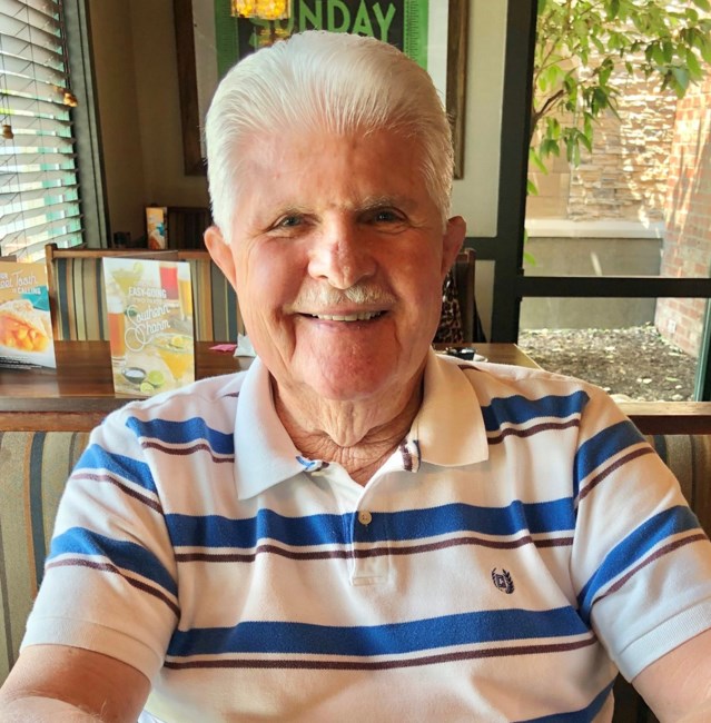 Obituario de Charles "Chuck" K. Ross