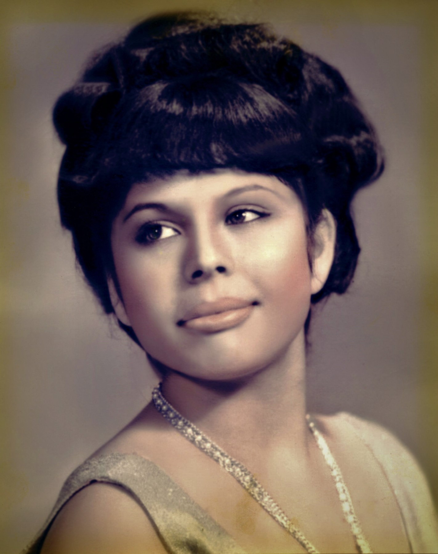 Obituary of Consuelo Gonzalez