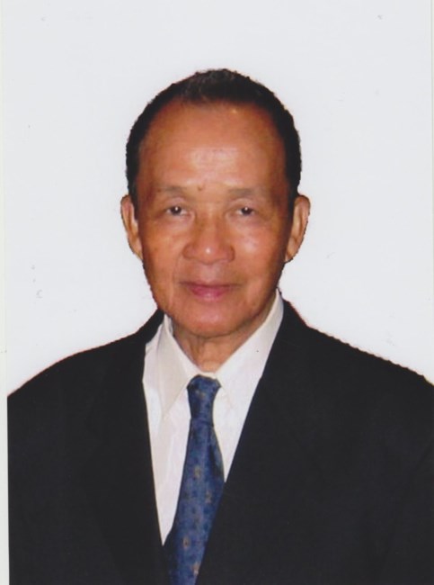 Obituario de Wei Zuo Kuang