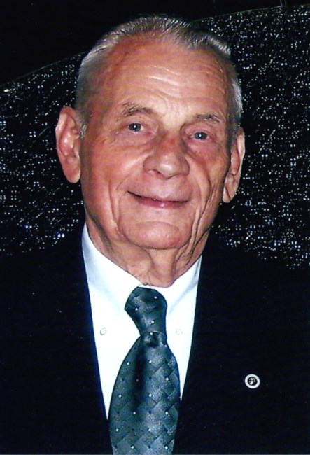 Obituary of Neil Vernor Hopp