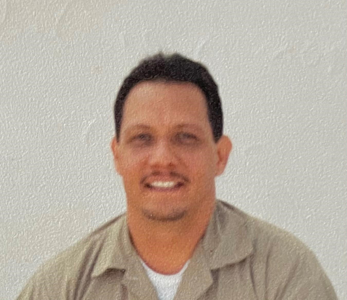 Obituario de David Warren Quiroz