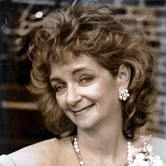 Obituary of Jan McElwee