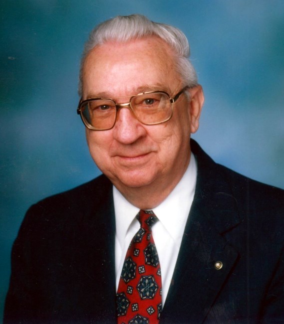 Obituario de Dr. Marshall C. Darnell