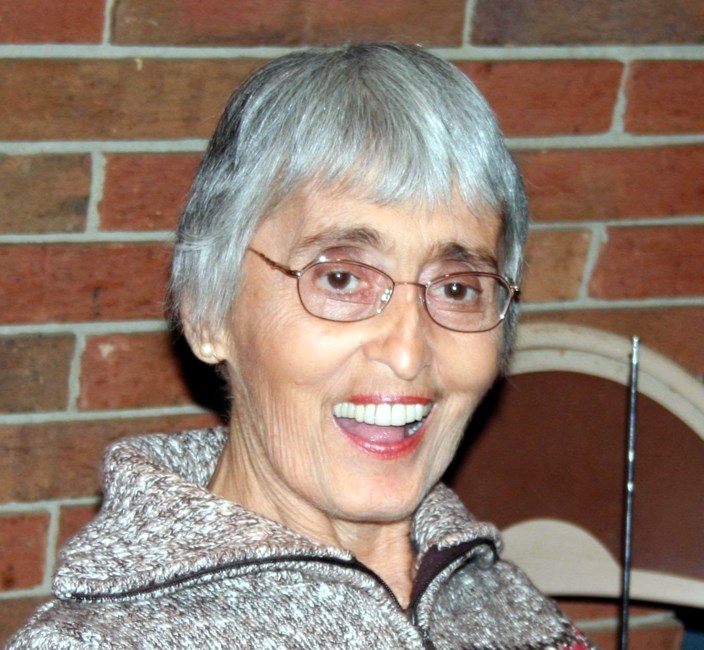 Obituary of Herlinda Claudia Santos Valentine