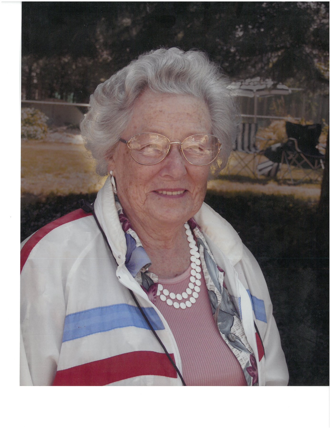 Obituary of Dorothy Evelyn Madill Lewis