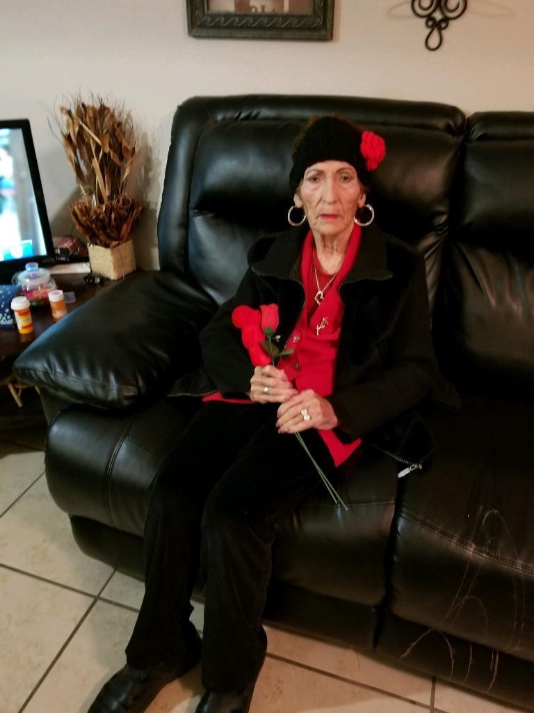 Obituario de Bernarda Hernandez