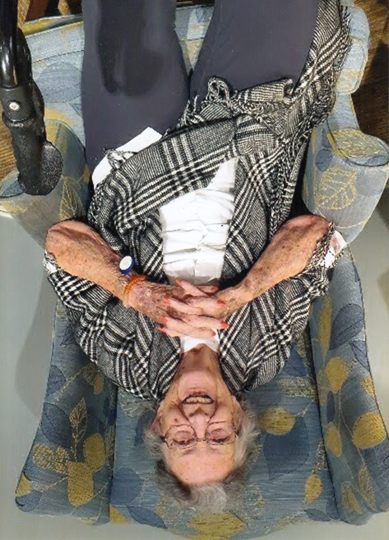 Obituary of Carol Gray Bradach