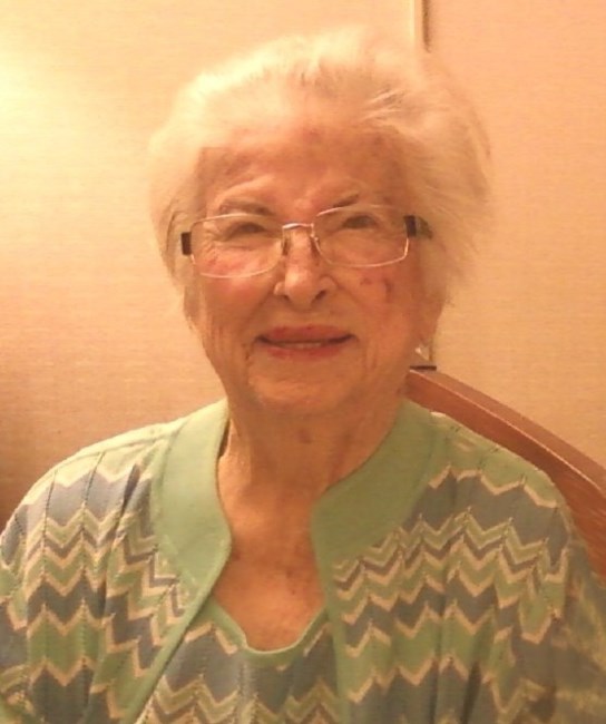 Obituary of Genoveva Barrera Barrera Leach