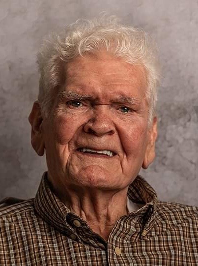 Obituary of Howard Russell Brakefield