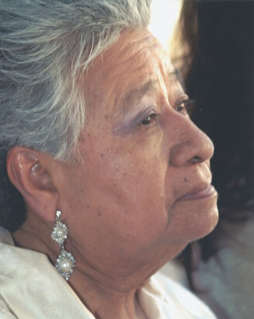 Obituary of Doña Victoria Avila de Mendoza “Toya”
